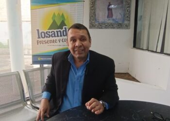 TRUJILLO | Johnny Umbría oficializó su candidatura al vicerrectorado del NURR