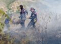 Bomberos de Trujillo sofocan incendio de vegetación en el sector El Roble