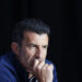 Figo pide la dimisión de Infantino: «Es el comportamiento más bajo y cobarde que he visto»