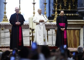 El papa envía una primera ayuda de 100.000 euros para Colombia