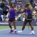 Alcaraz reaparece 4 meses después y avanza en el dobles mixto junto a Serena Williams