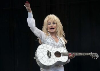 Dolly Parton, legendaria estrella de la música country, muere a los 80 años