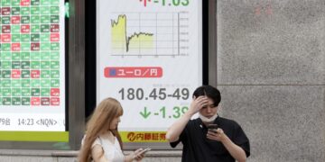 Japón confirma intervención del yen con EE.UU. y señala estar dispuesto a nuevas medidas