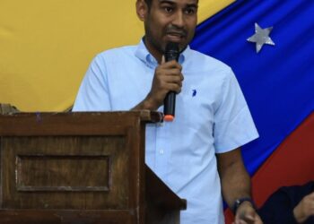Abg. Guillermo López solicita incluir el Poder Ciudadano en el debate institucional nacional