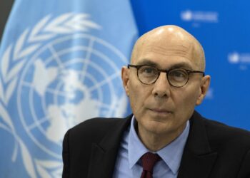 Alto comisionado expresa inquietud por uso de la cadena perpetua contra menores en Turquía