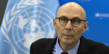 Alto comisionado expresa inquietud por uso de la cadena perpetua contra menores en Turquía