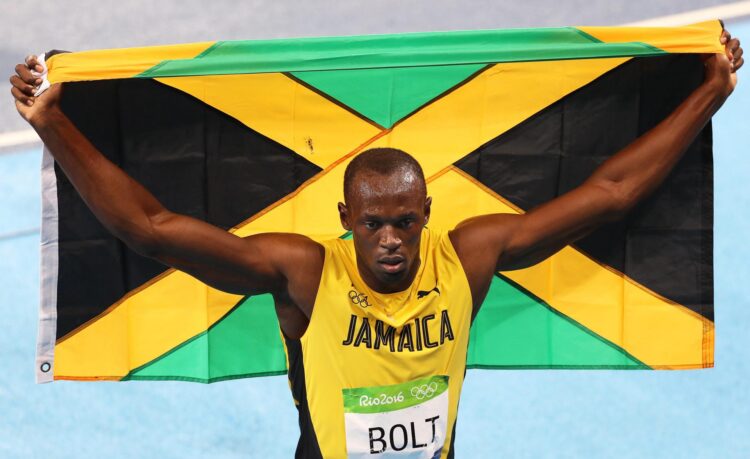 Usain Bolt celebra tras ganar la final masculina de 200m de los Juegos de Río 2016, el 18 de agosto de 2016. EFE/ANTONIO LACERDA