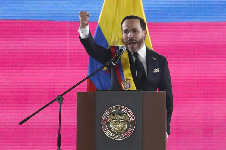 El presidente de Colombia, Abelardo de la Espriella, pronuncia un discurso donde anunció un plan económico basado en la austeridad, la atracción de inversión y el aprovechamiento de los recursos naturales, en Cali (Colombia). EFE/ Ernesto Guzmán Jr