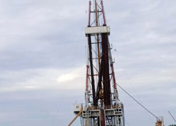 Convovan a reunión de directiva de la Federación de trabajadores del petróleo del país