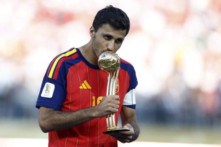 El jugador de la selección española Rodri yts la final del Mundial 2026. EFE/EPA/WILL OLIVER