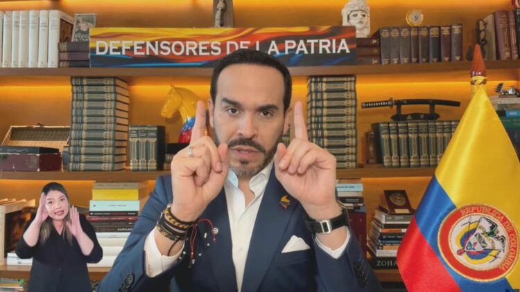 Captura de video de una transmisión en la cuenta en X @ABDELAESPRIELLA del presidente electo de Colombia Abelardo De la Espriella durante una declaración donde aseguró este domingo que la "desobediencia civil" anunciada por la oposición de izquierda a su Gobierno y por el mandatario saliente, Gustavo Petro, busca desestabilizar la democracia a partir del 7 de agosto cuando él asumirá el cargo. EFE/ @ABDELAESPRIELLA /SOLO USO EDITORIAL/ SOLO DISPONIBLE PARA ILUSTRAR LA NOTICIA QUE ACOMPAÑA (CRÉDITO OBLIGATORIO)