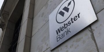 La Fed autoriza la compra de Webster Bank por parte del Banco Santander