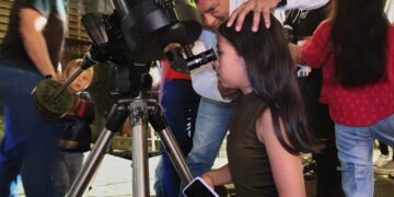 Merideños contemplaron eclipse durante jornada de observación astronómica