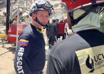 El rescatista venezolano que cumple  labores tras terremotos en Venezuela y Colombia