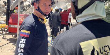 El rescatista venezolano que cumple  labores tras terremotos en Venezuela y Colombia