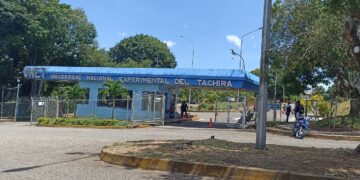 Académicos del Táchira proponen a Presidente de Colombia agilizar visados para estudiantes