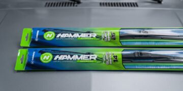 Austin Piñate, presidente de Grupo Hammer, destaca la alta durabilidad de sus cepillos limpiaparabrisas Turbo Wiper y Super Wiper para la temporada de lluvias