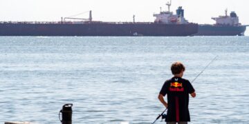Transparencia Venezuela alerta que 72% de la flota bajo control de Pdvsa opera de forma irregular