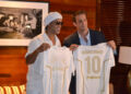 Ronaldinho aterriza en Italia para su presentación como nuevo jugador del Ravenna