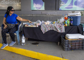 Emprender, una vía para superar la tragedia de los terremotos en Venezuela