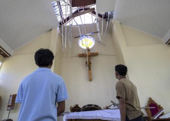 El terremoto causa 68 muertos y cerca de 10.000 desplazados en Indonesia