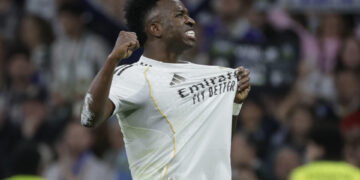 Vinicius renueva con el Real Madrid hasta 2032