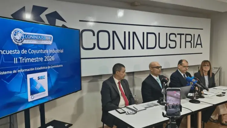 Directivos de Conindustria durante una rueda de prensa en Caracas | Foto: Conindustria / Archivo