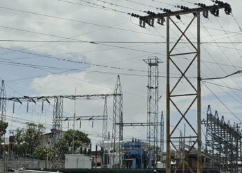 Fallas del servicio eléctrico paralizan la actividad económica y la rutina de los merideños