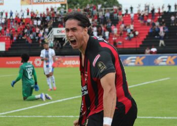 El volante Víctor Navas disfruta su buen momento con Portuguesa FC   