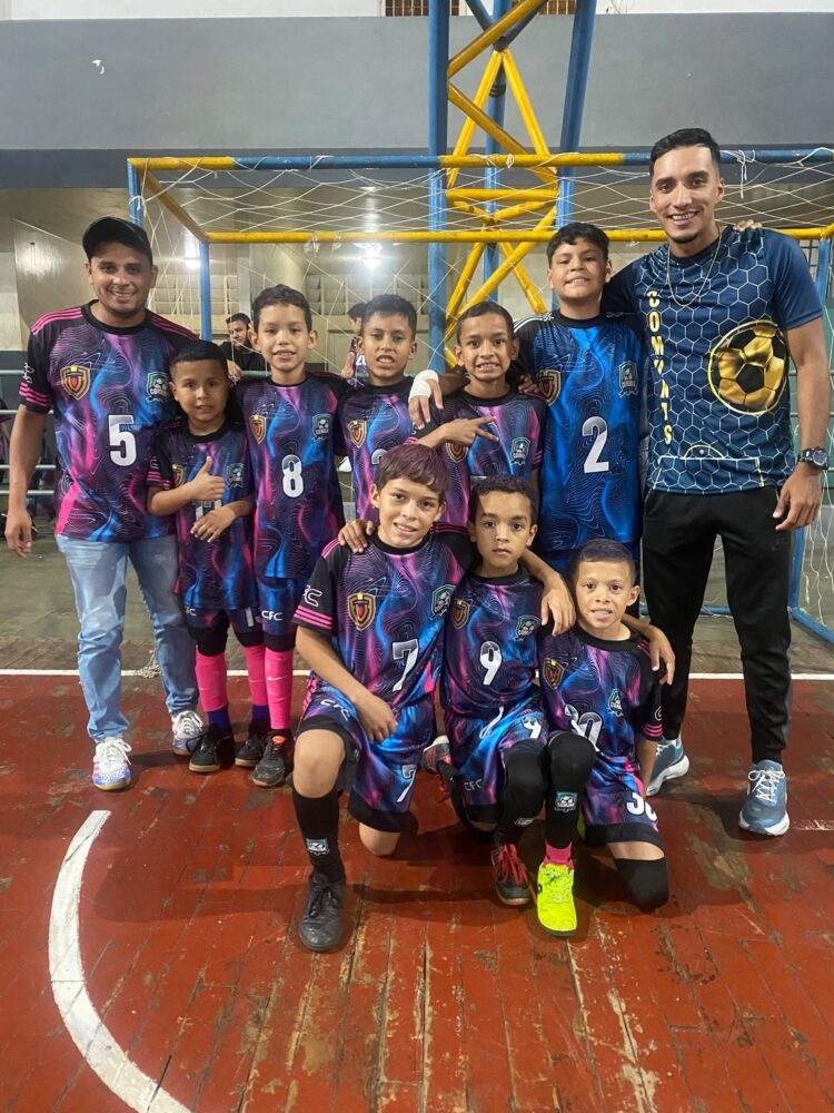 Comuna Fútbol Club campeón en dos categorías del Torneo Vacacional Infantil de fútbol Sala