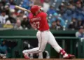 Andrés Chaparro cerró a lo grande su mejor temporada en la MLB con par de jonrones