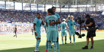 2-4. El Barça sufre para superar a un combativo Levante y sigue invicto en LaLiga