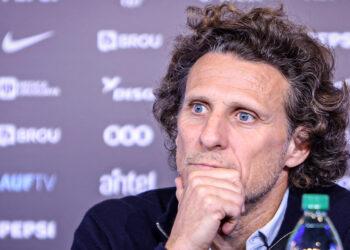 El debut de Diego Forlán como seleccionador marca el Japón-Uruguay