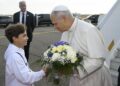 El papa en Metz: Invocar el nombre de Dios para legitimar la violencia es una profanación