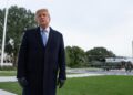 Trump sugiere que ni EEUU ni China frenarán el desarrollo de la IA