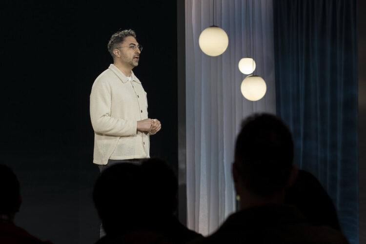 El CEO de Microsoft AI, Mustafá Suleyman, en una fotografía de archivo. EFE/ Angel Colmenares