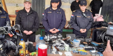 Hallan armas blancas, celulares y marihuana en requisa preventiva en cárcel paraguaya