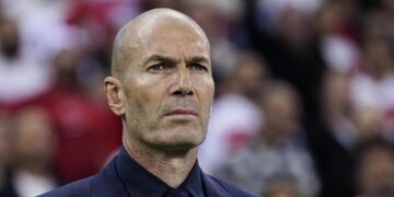 0-1. Debut de Zidane, triunfo de Francia y lesión de Mbappe