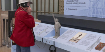 De regalo francés a icono de EEUU: París reivindica el origen de la Estatua de la Libertad