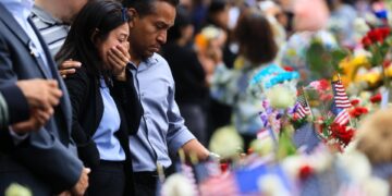 Nueva York recuerda el 11S un cuarto de siglo después con reto de mantener viva la memoria