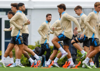 La huella de Messi: del «legado imborrable» de Cuti Romero al «sueño» de Nico Paz