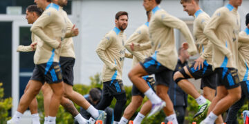La huella de Messi: del «legado imborrable» de Cuti Romero al «sueño» de Nico Paz