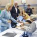 Suecia vota en unas elecciones con ligero favoritismo de la oposición de centroizquierda