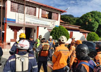 Continúa la búsqueda de ciudadano arrastrado por crecida en Tovar