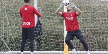 Unai Simón, Raya, Joan García, Courtois, el ‘Dibu’ y Vozinha, mejores porteros del 2026