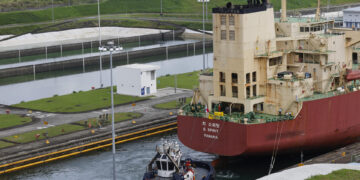 El Canal de Panamá aplica la primera restricción de tránsitos de 2026 por la sequía