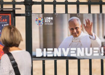 La visita del papa transforma París en una ciudad blindada