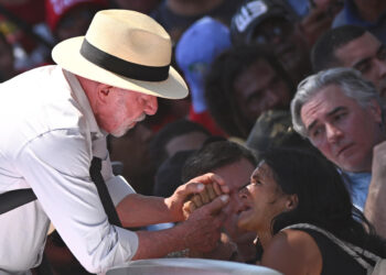Bolsonaro apuesta por el cambio y Lula por el miedo en reinicio de la propaganda electoral