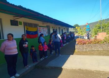Multiplicando la inclusión: La lengua de señas llega a las escuelas de Boconó 