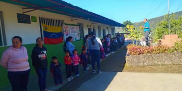Multiplicando la inclusión: La lengua de señas llega a las escuelas de Boconó 